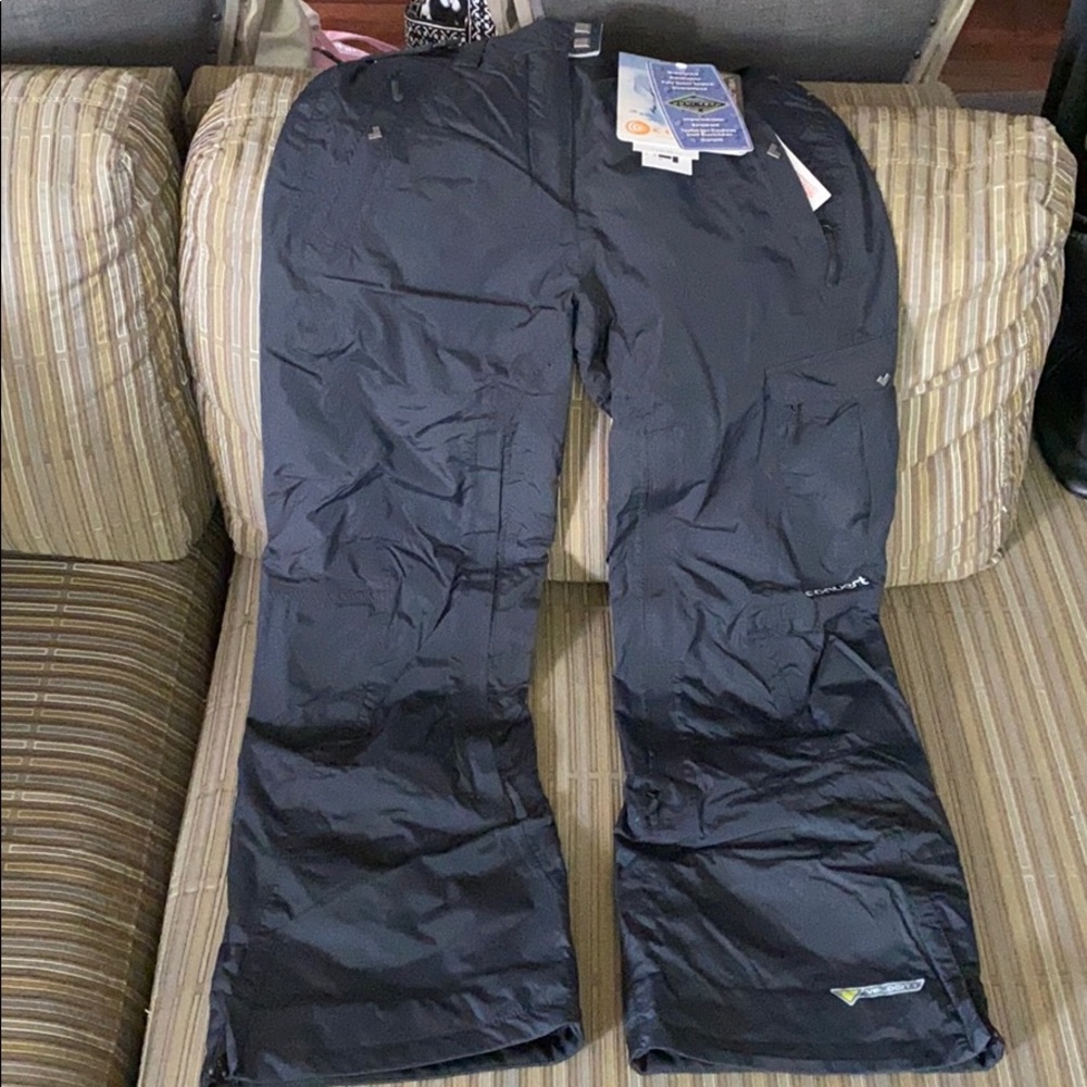 Convert women’s snow pants by Columbia